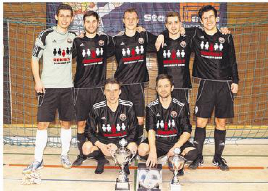 Aller guten Dinge sind drei: Der SV Rugenbergen bleibt das Maß der Dinge und feiert beim Hallenturnier des VfR Horst den dritten Triumph in Folge.